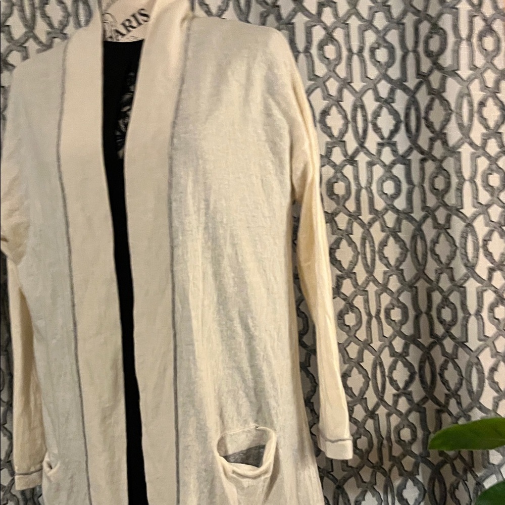Chic Cream and Gray Cashmere Open-Front Cardigan - Picture 3 of 13